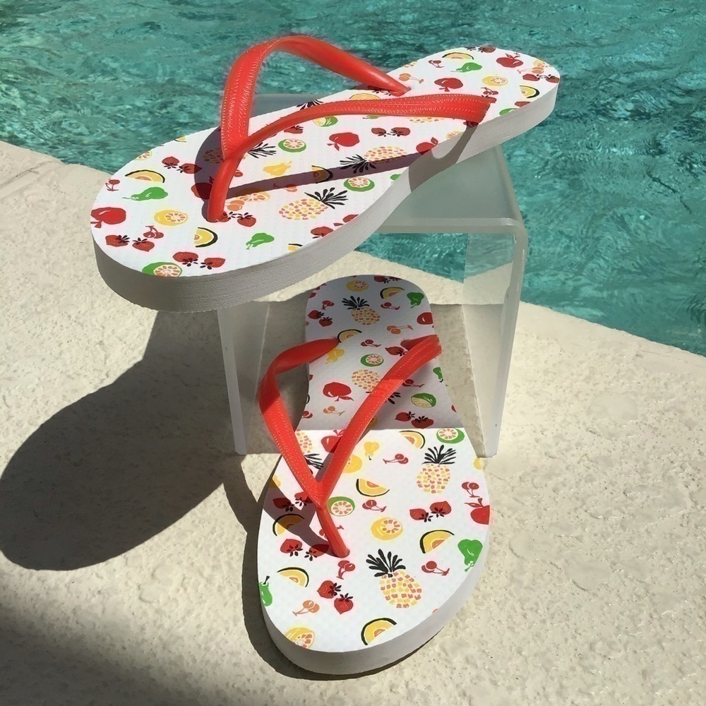 NEW! GAP White & Red Fruit Bowl Flip Flops Beach Sandals Unisex Cruise Swim Pool - Picture 8 of 16